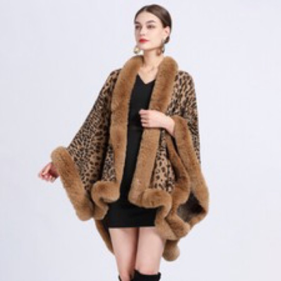 Leopard Faux Fox Fur Trim Cape or Wrap Size OS - Picture 1 of 12
